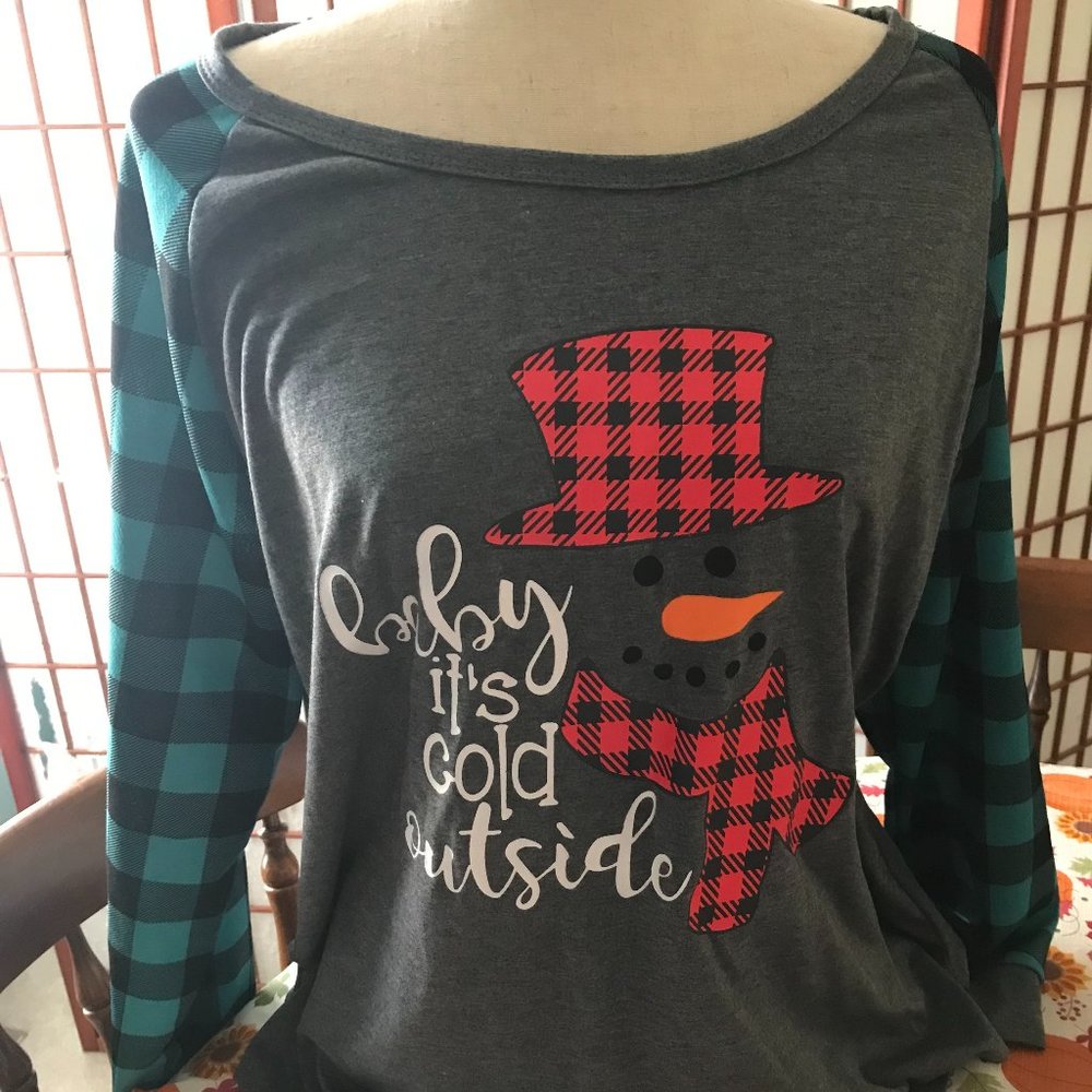 Baby It's Cold Outside Snowman Baseball Tee XL NEW